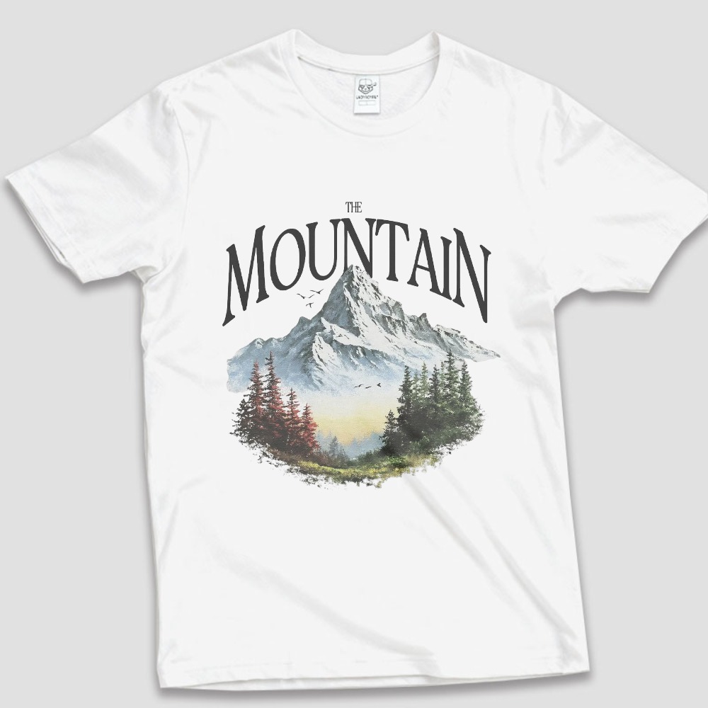 T-shirt graphique The Mountain - Outdoor Adventure Enthusiast avis et prix