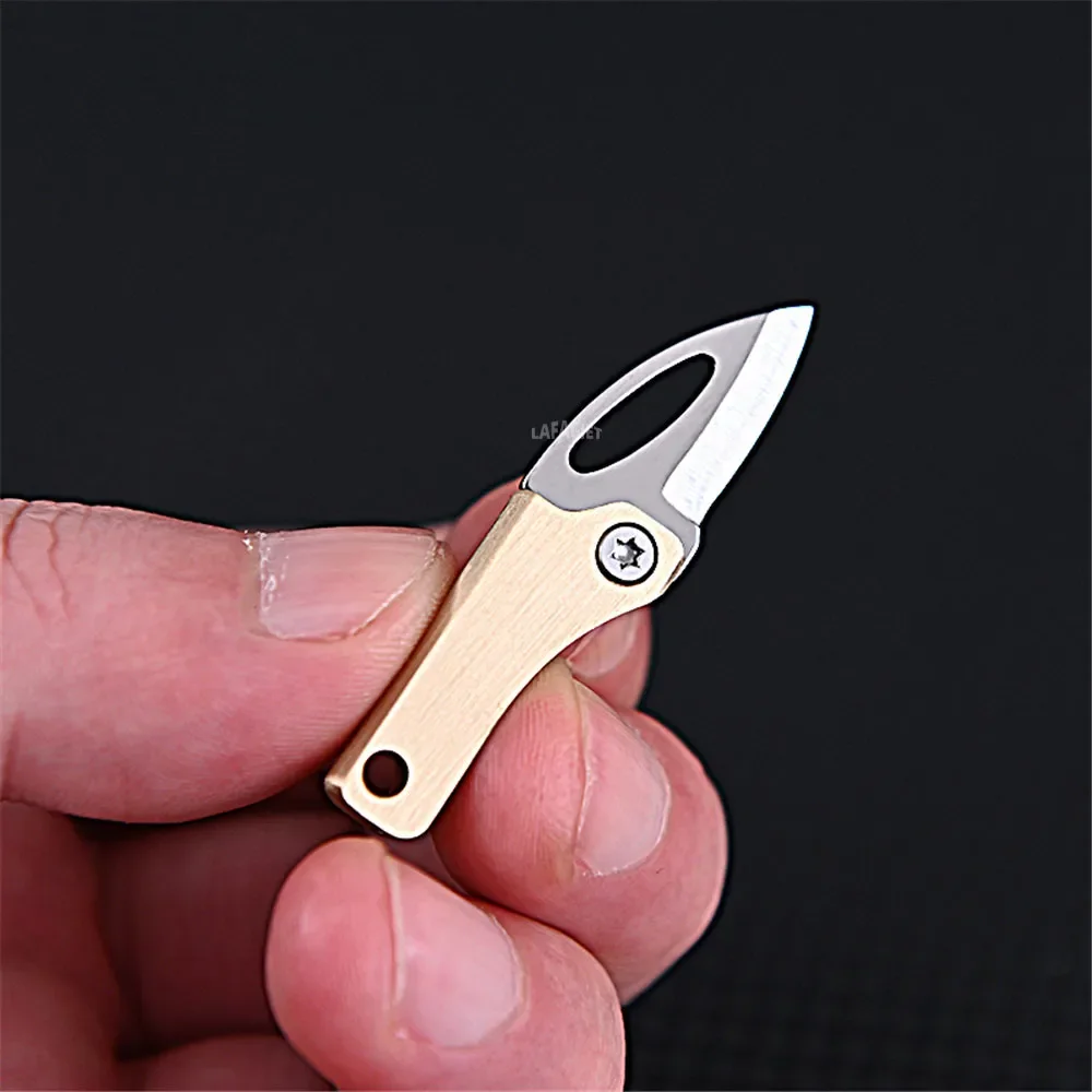Couteau magnétique multifoncti - Camp Knife Multi avis et prix